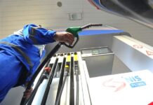 Litar dostigao 4 KM: Cijena sirove nafte u padu, evo šta domaći naftašu kažu o POJEFTINJENJU DIZELA