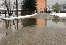 Ko je odgovoran za mokre noge kotorvaroških srednjoškolaca?